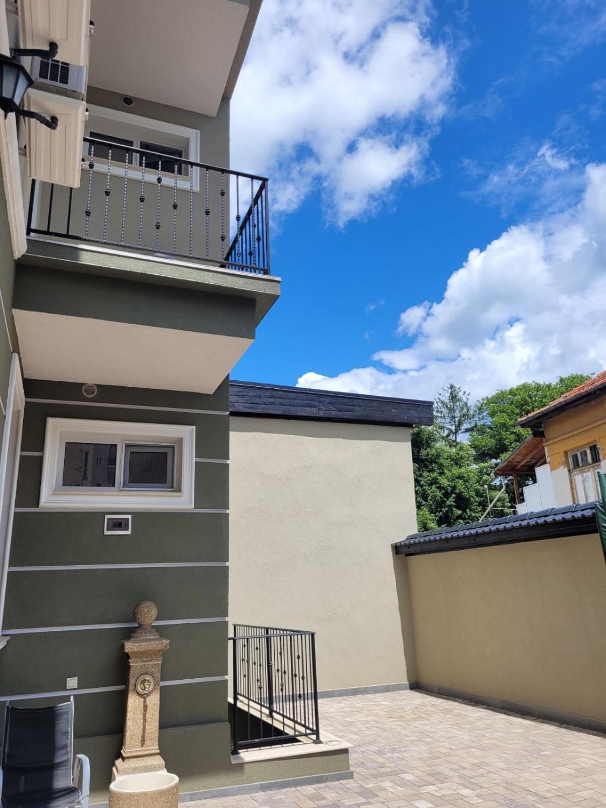 The House - Central Boutique Apartments Kiustendil Exterior foto
